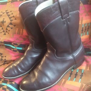 VINTAGE GOOD-LOOKING SILVERTON BOOTS SIZE 11 D